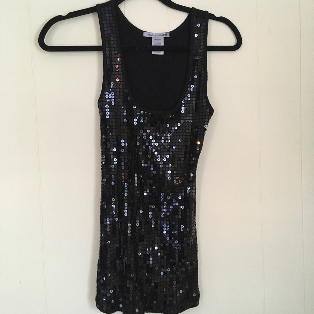 NWOT Instant Romance sequins top. Size medium.